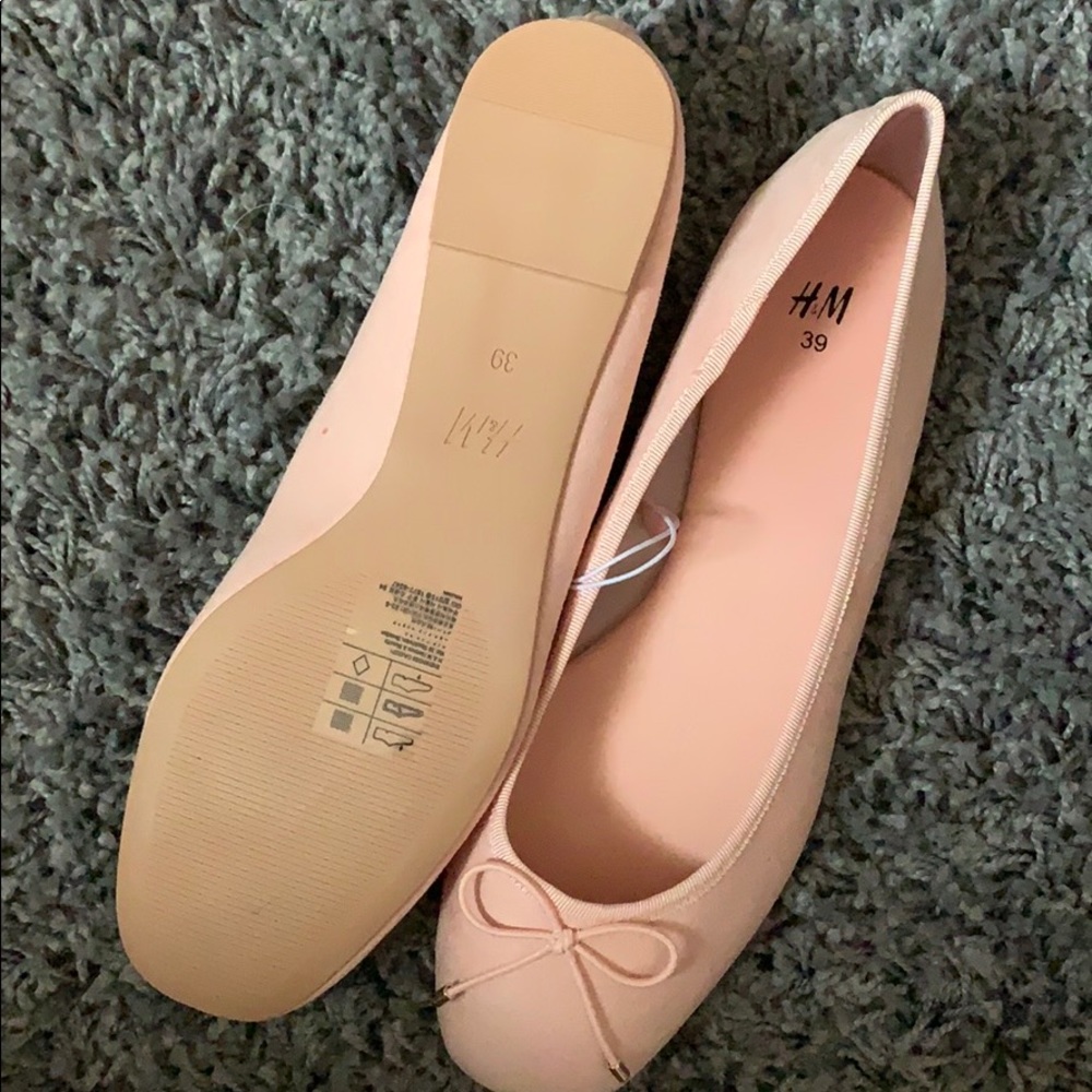 Shoes - Picture 3 of 5
